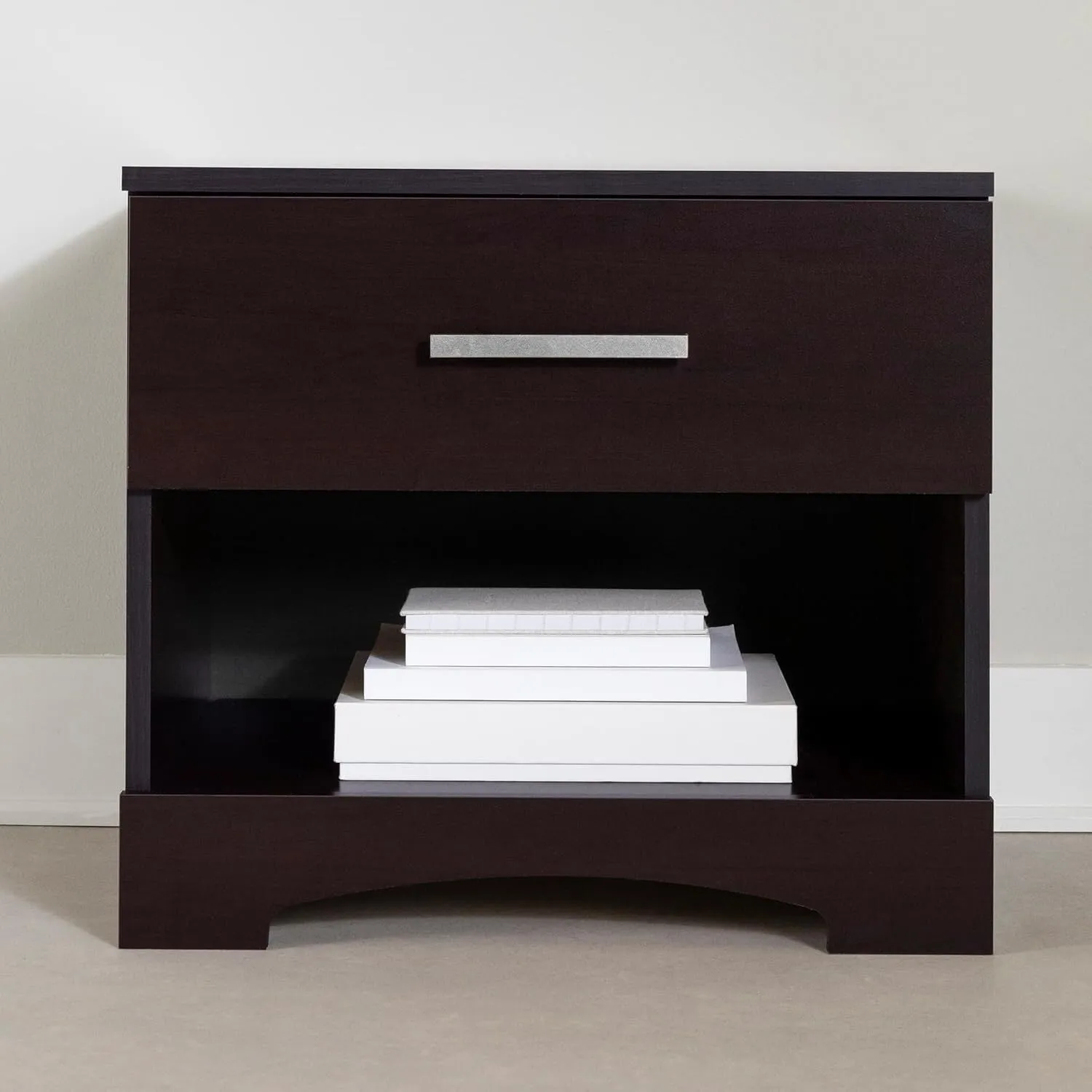 African Artistry Rectangular Nightstand, Trendy Finish, Bedroom Endtable, Night Table, Bed Night Stand, Functional Storage Solution for Bedrooms Chocolate/1 Drawer with Shelf