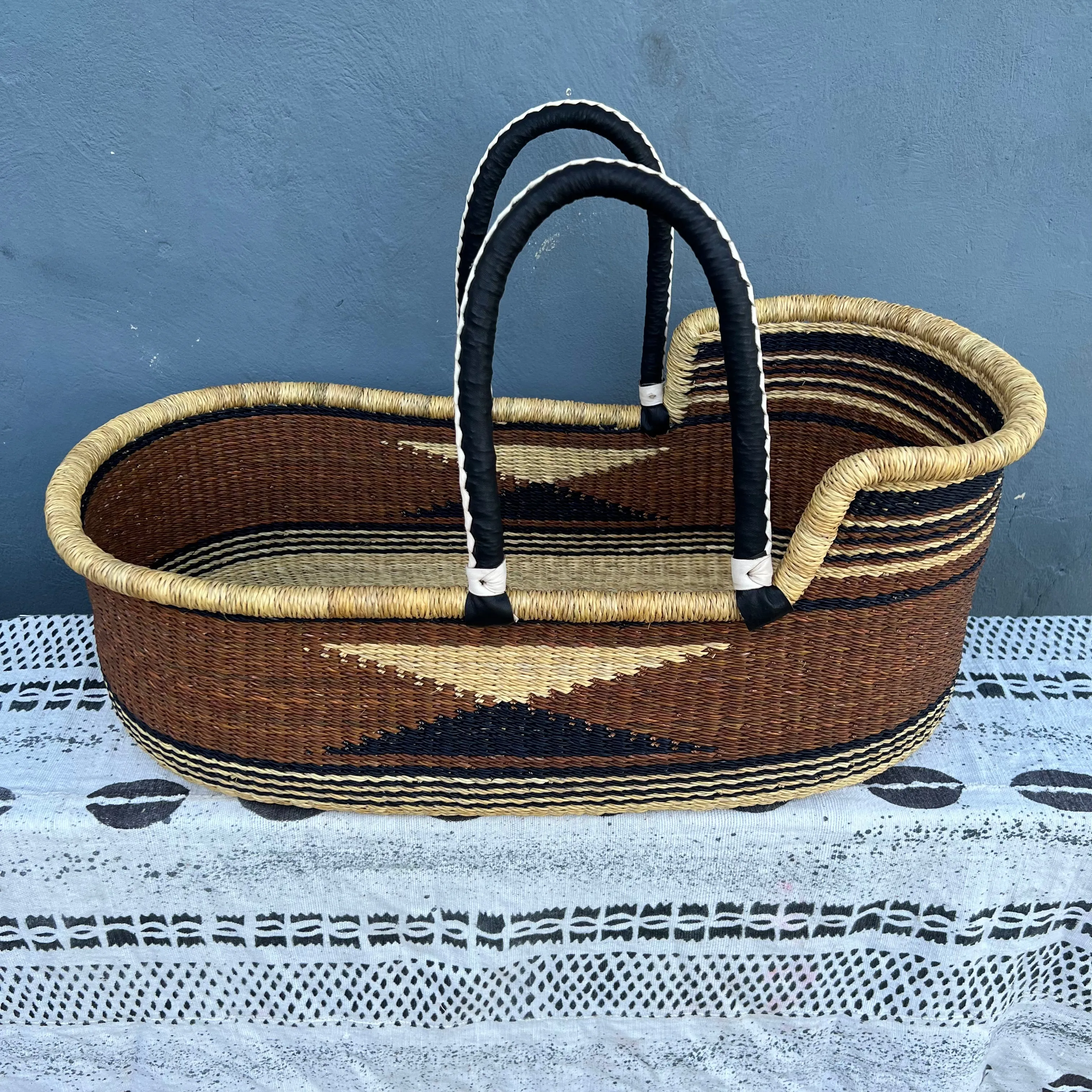 Bassinet/ Babies Cot/Moses Basket