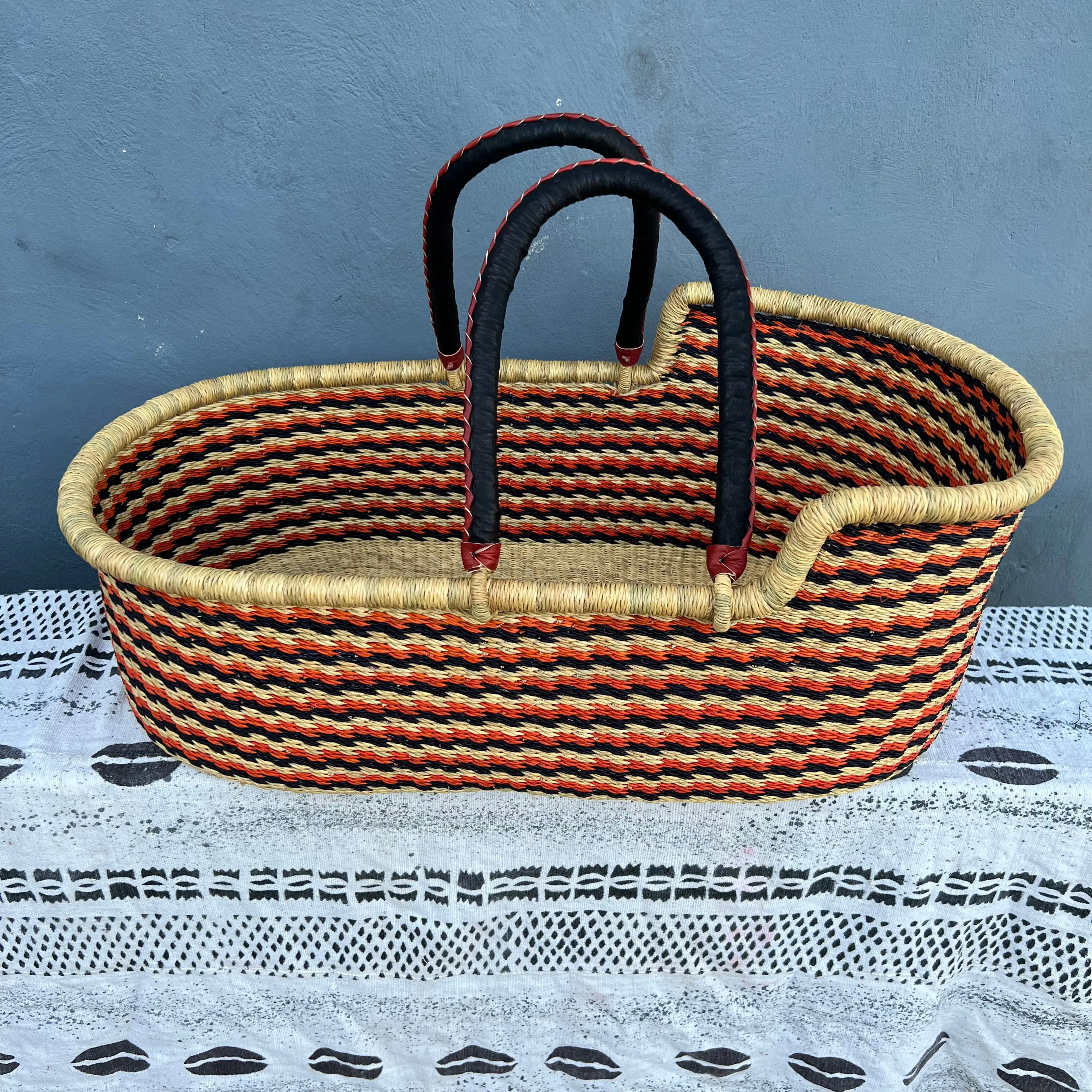 Bassinet/ Babies Cot/Moses Basket