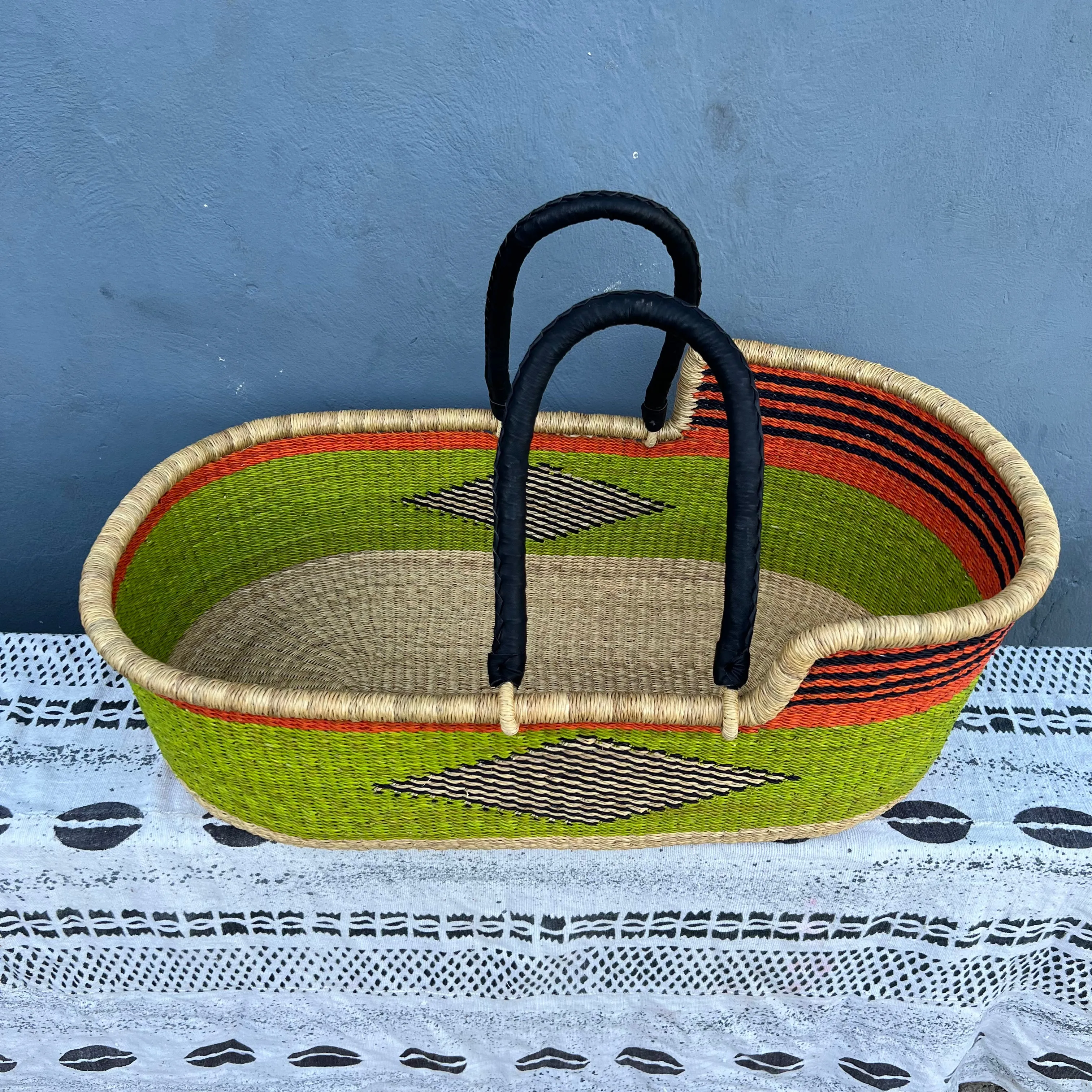 Bassinet/ Babies Cot/Moses Basket