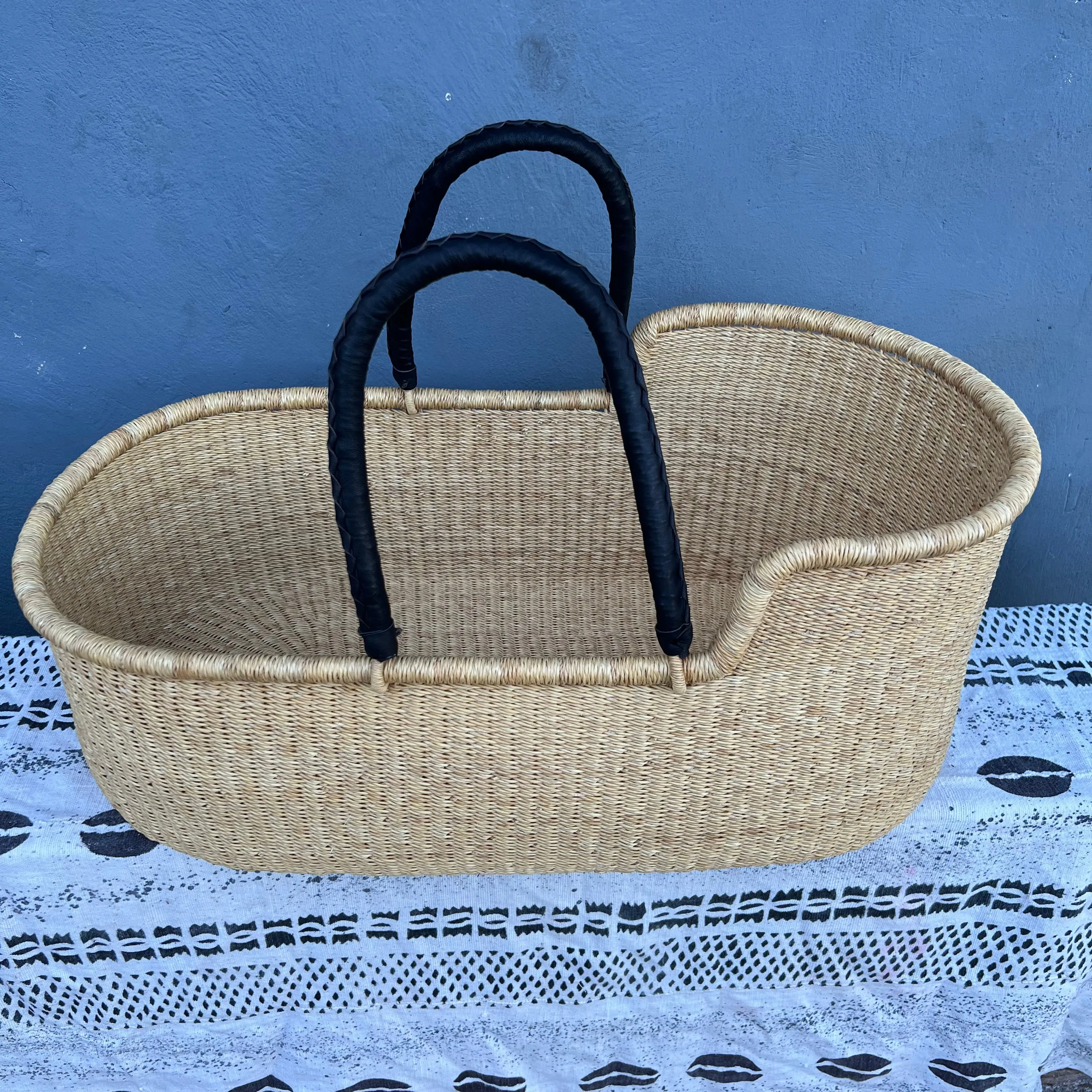 Bassinet/ Babies Cot/Moses Basket