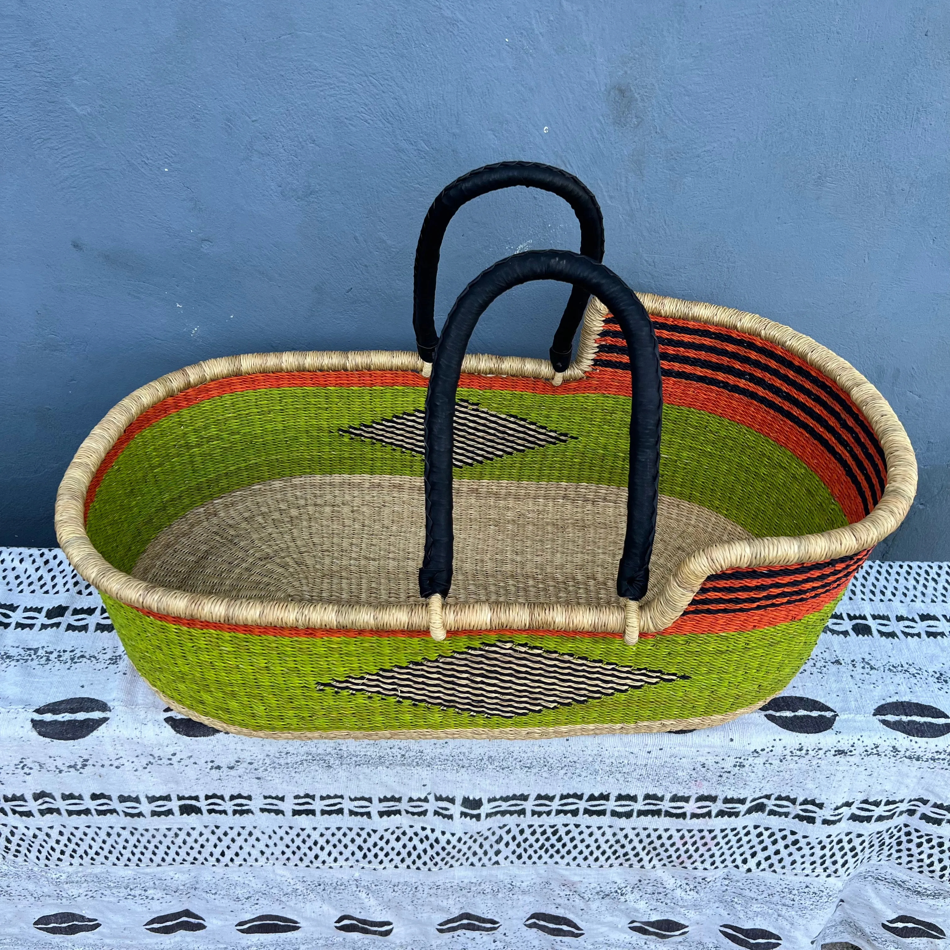 Bassinet/ Babies Cot/Moses Basket