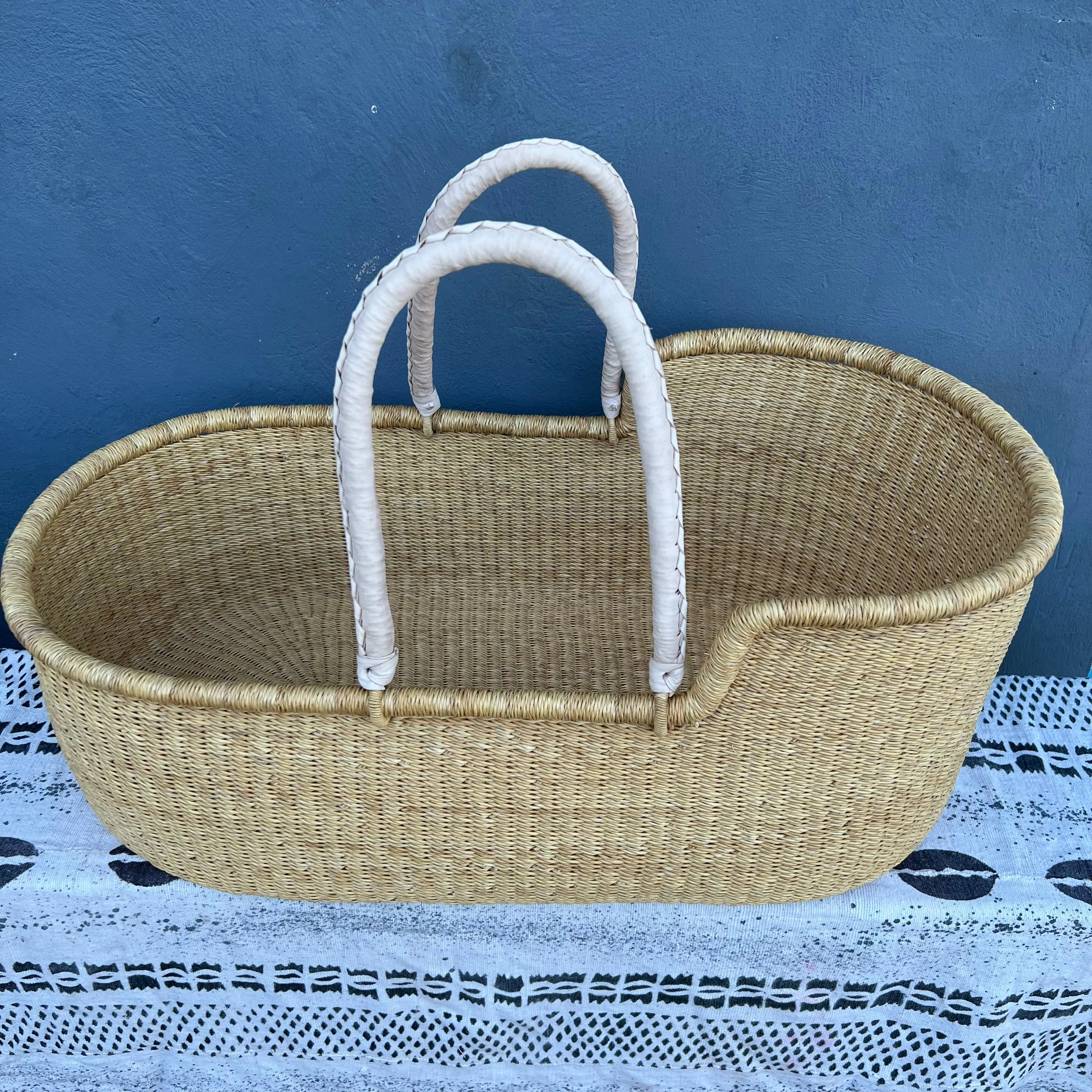 Bassinet/ Babies Cot/Moses Basket