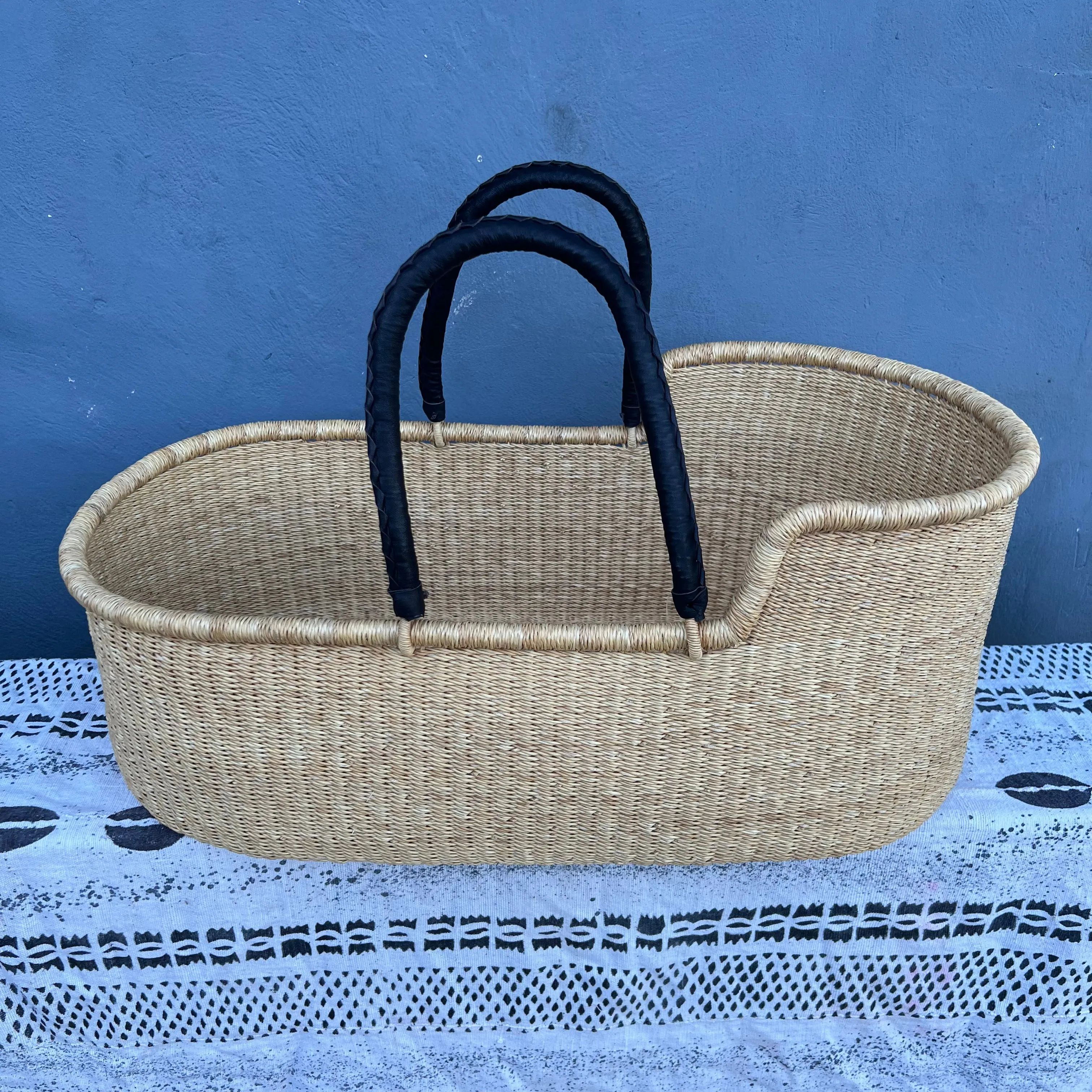 Bassinet/ Babies Cot/Moses Basket