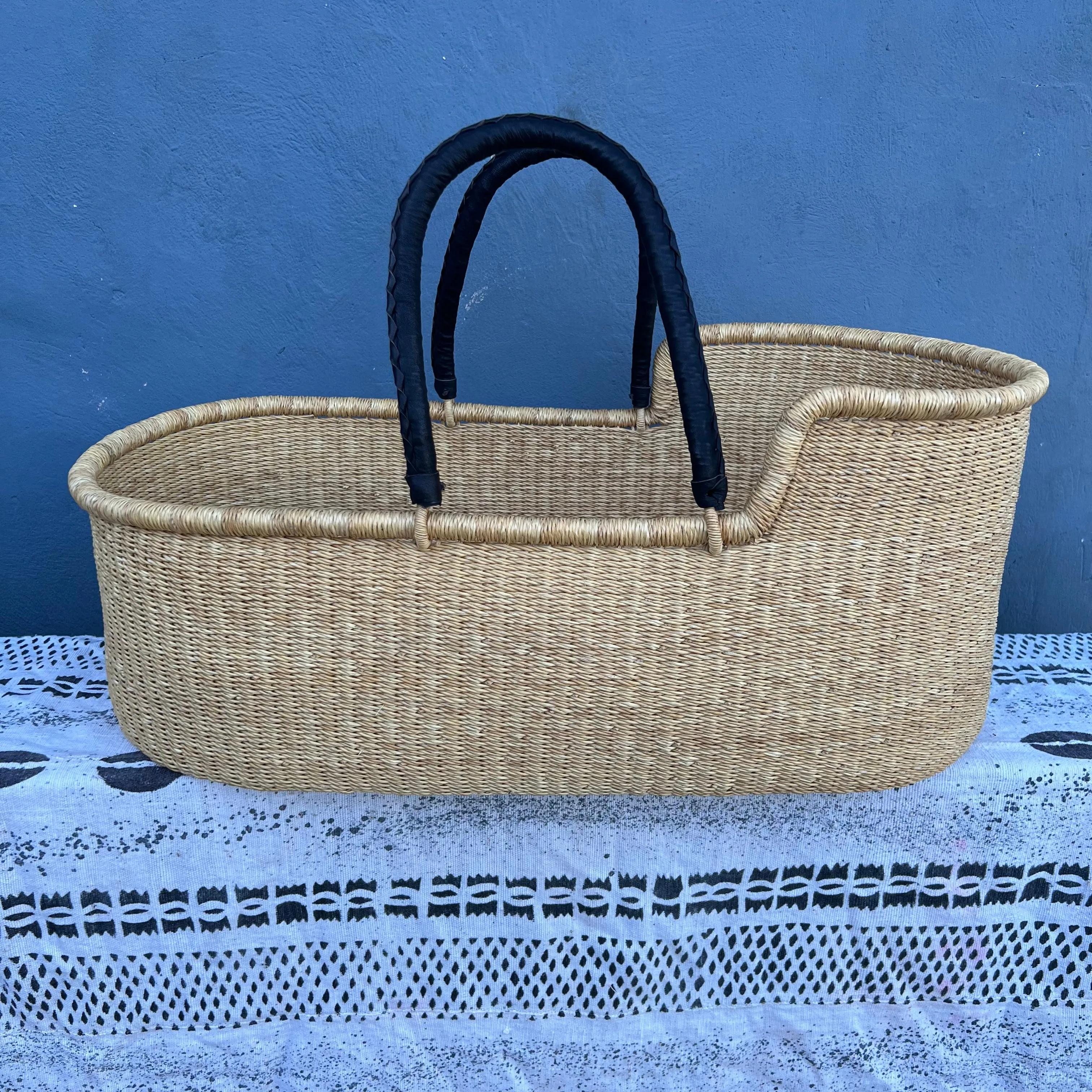 Bassinet/ Babies Cot/Moses Basket