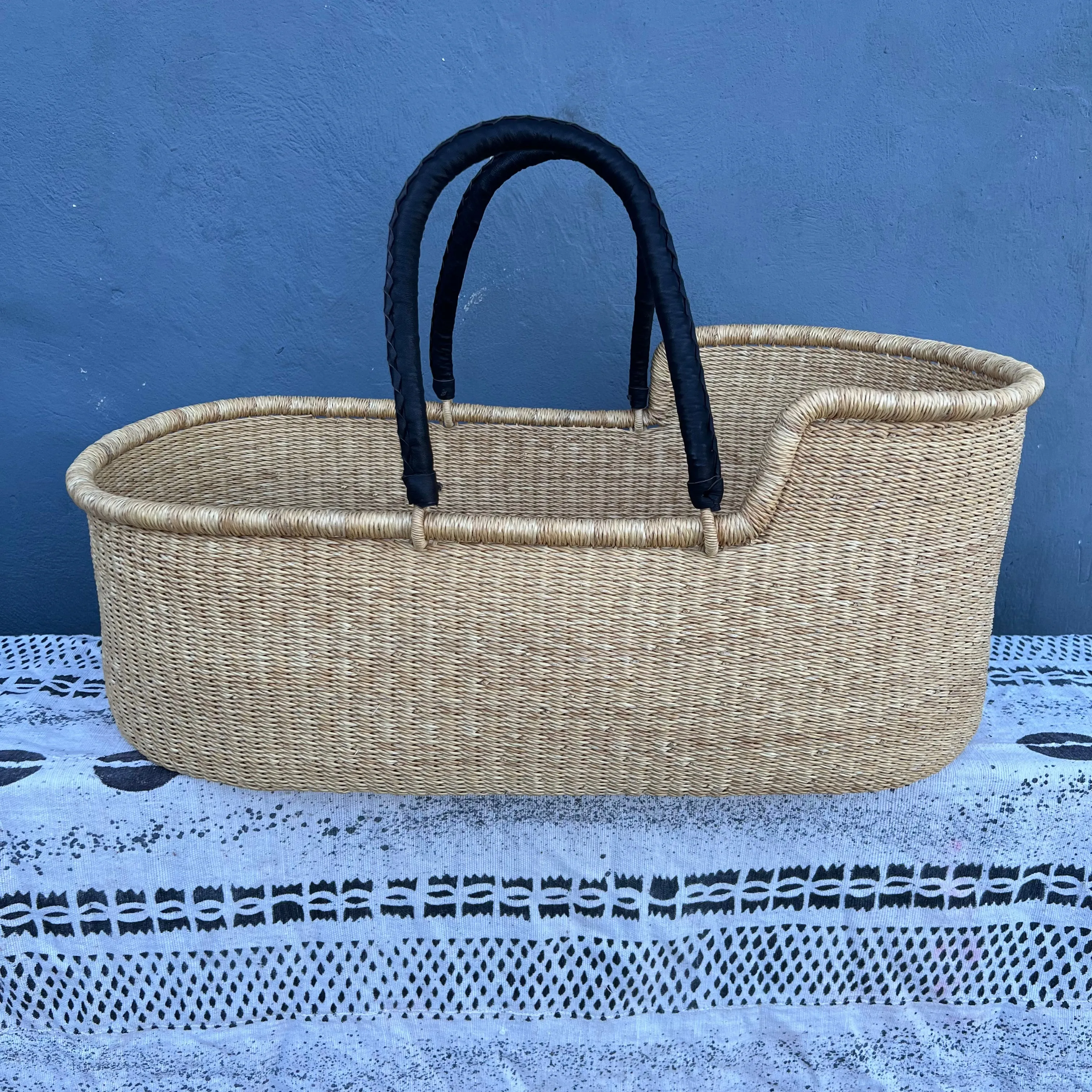 Bassinet/ Babies Cot/Moses Basket