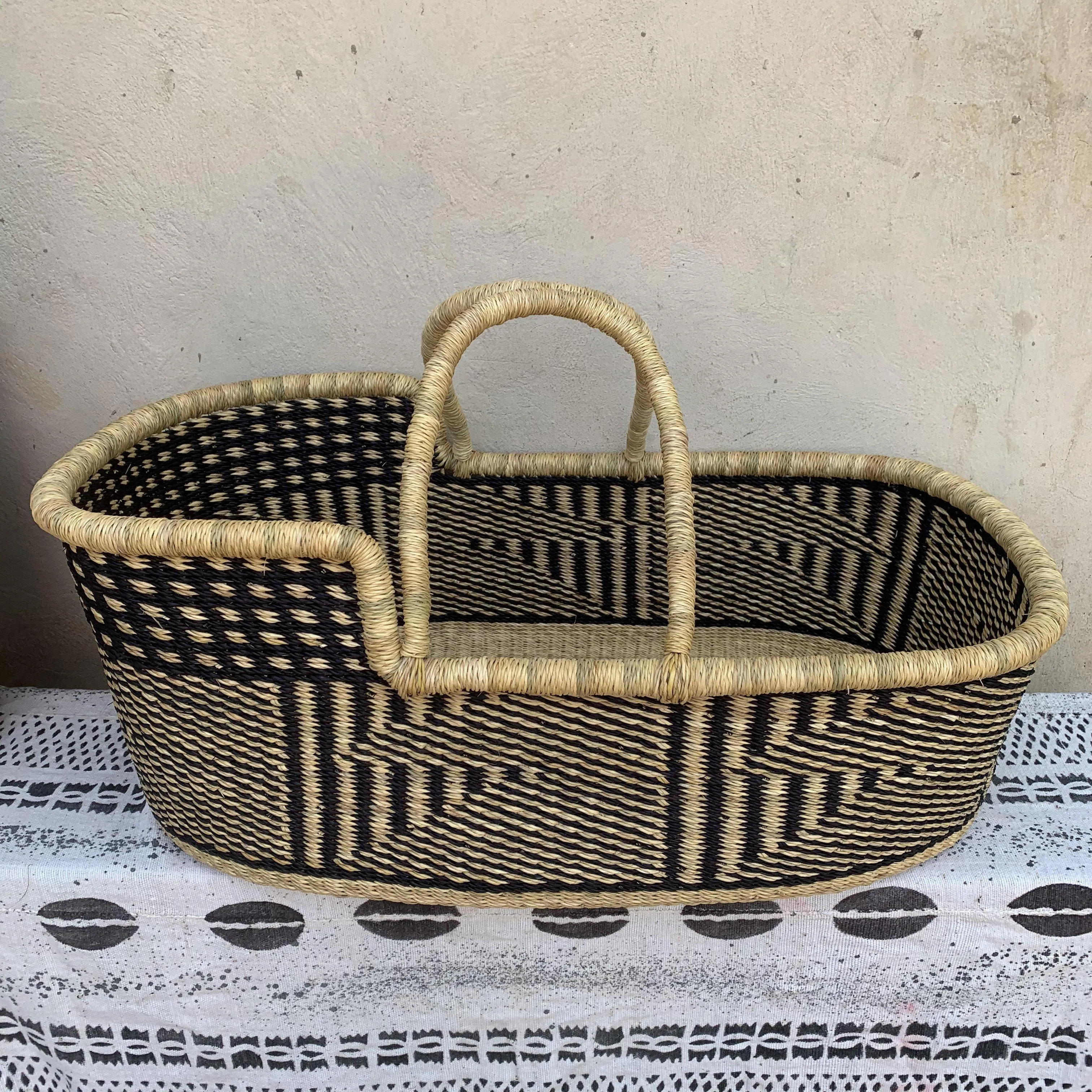 Bassinet/Babies Cot/Moses Basket