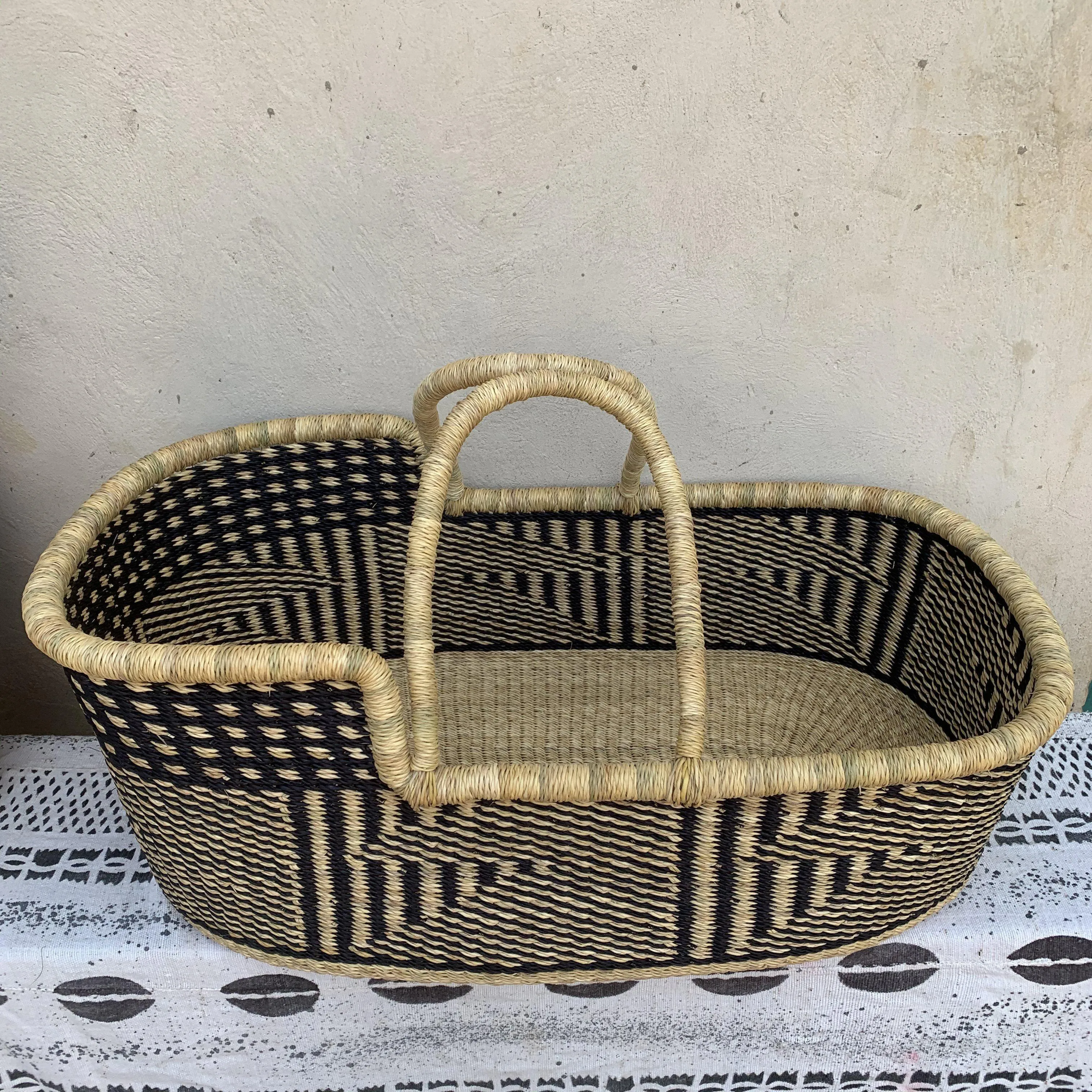 Bassinet/Babies Cot/Moses Basket
