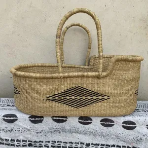 Bassinet/Babies Cot/Moses Basket