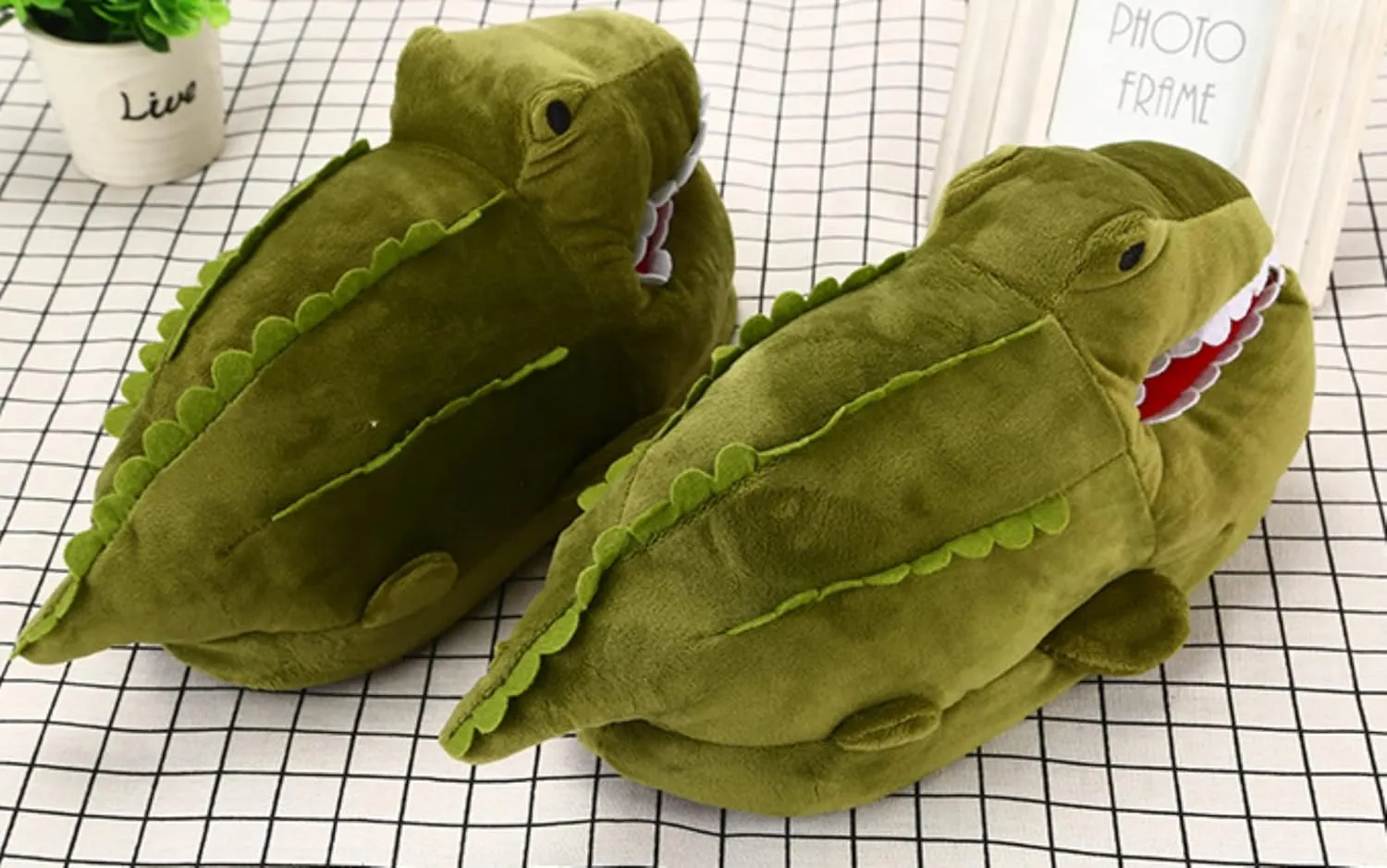 Cartoon animal crocodile cotton slippers cute winter home warm indoor and outdoor plush men and women's shoes