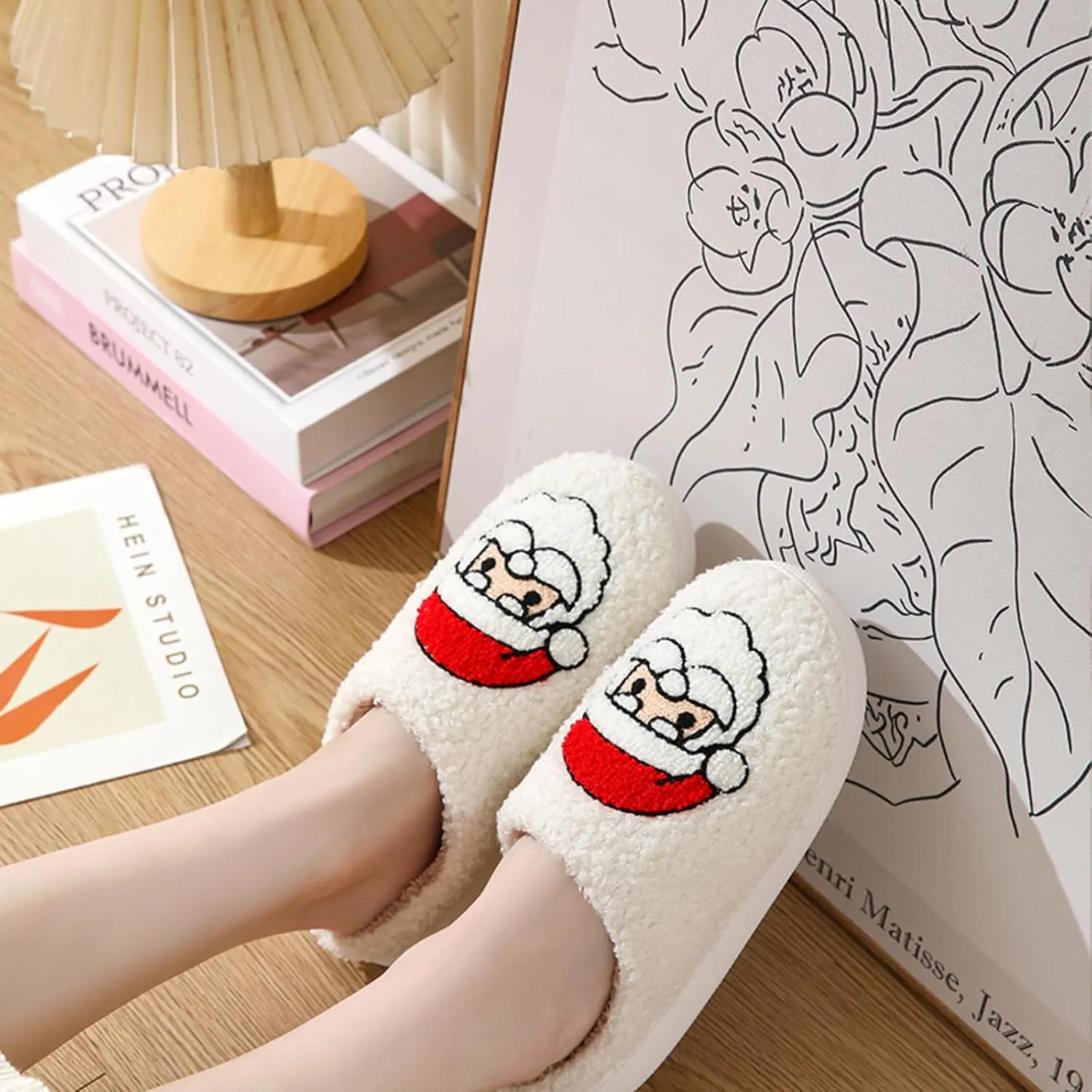 Christmas Slippers Memory Foam for Women Men, Cozy Plush Warm Non-Slip Holiday Slides with Santa Reindeer Designs Indoor Outdoor