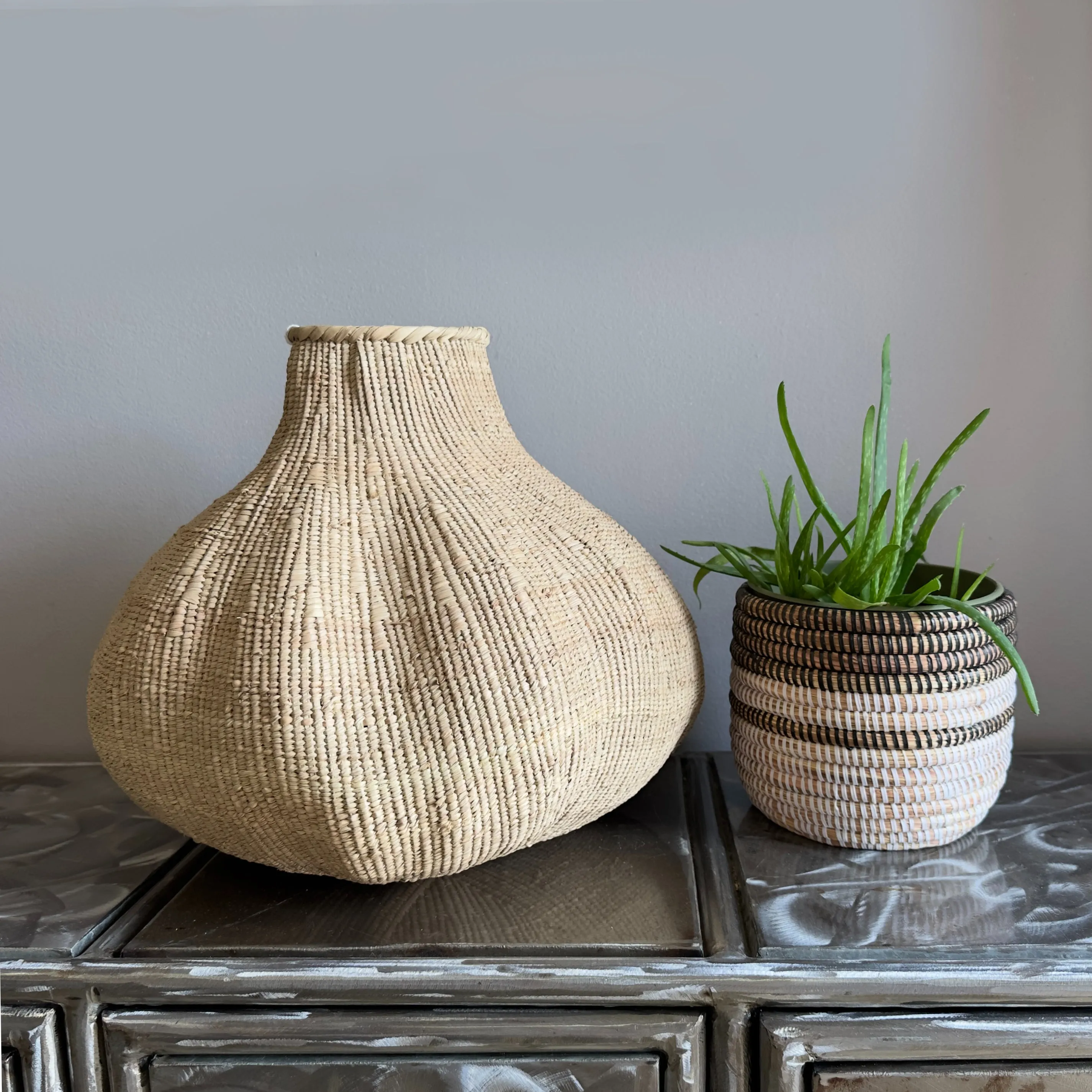 Handmade Garlic Tonga Sculptural Basket, Various Sizes