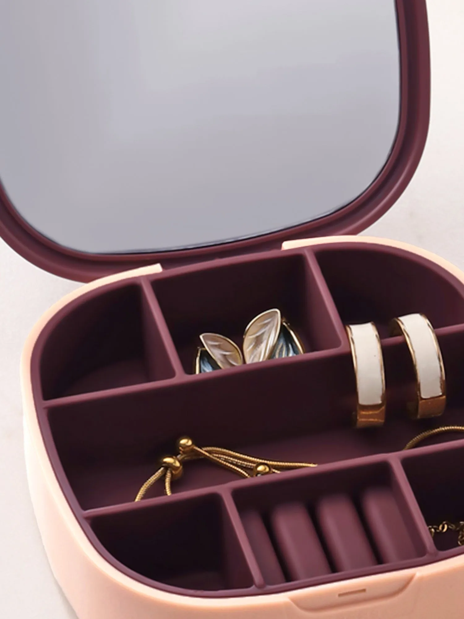Jewelry Box Organiser: Compact Multi-Compartment Storage | Lightweight | 9.5 cm | Multicolor