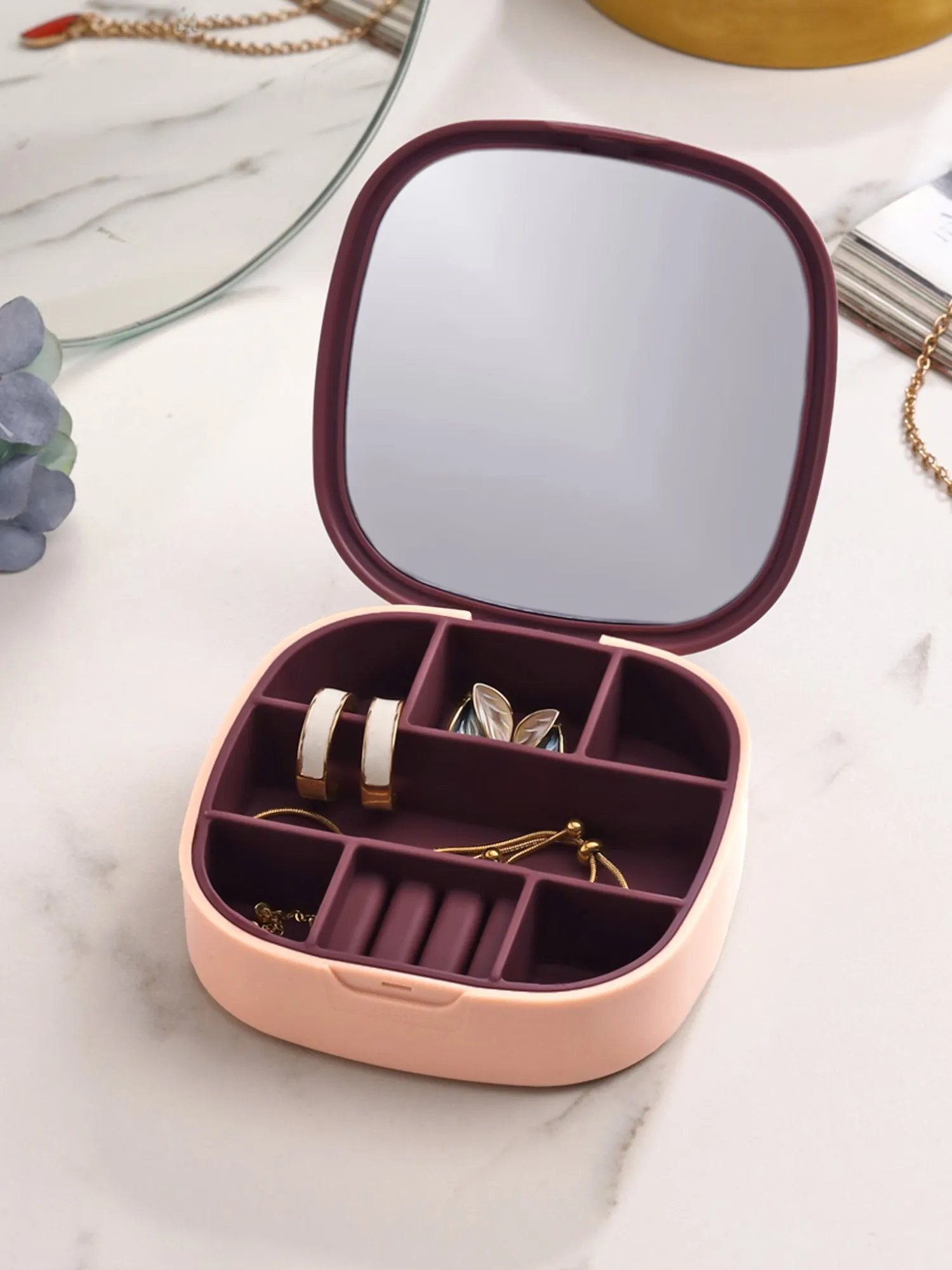 Jewelry Box Organiser: Compact Multi-Compartment Storage | Lightweight | 9.5 cm | Multicolor