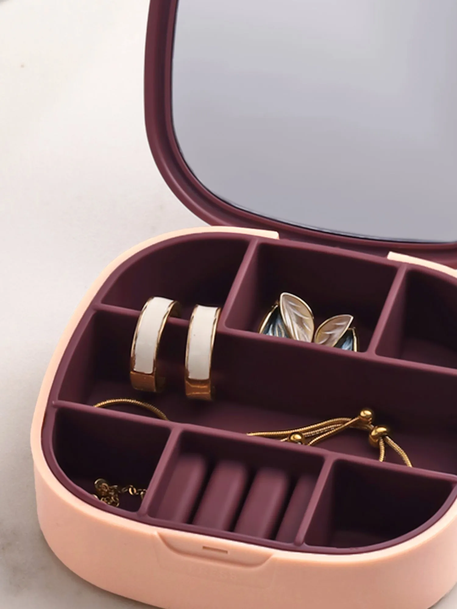 Jewelry Box Organiser: Compact Multi-Compartment Storage | Lightweight | 9.5 cm | Multicolor