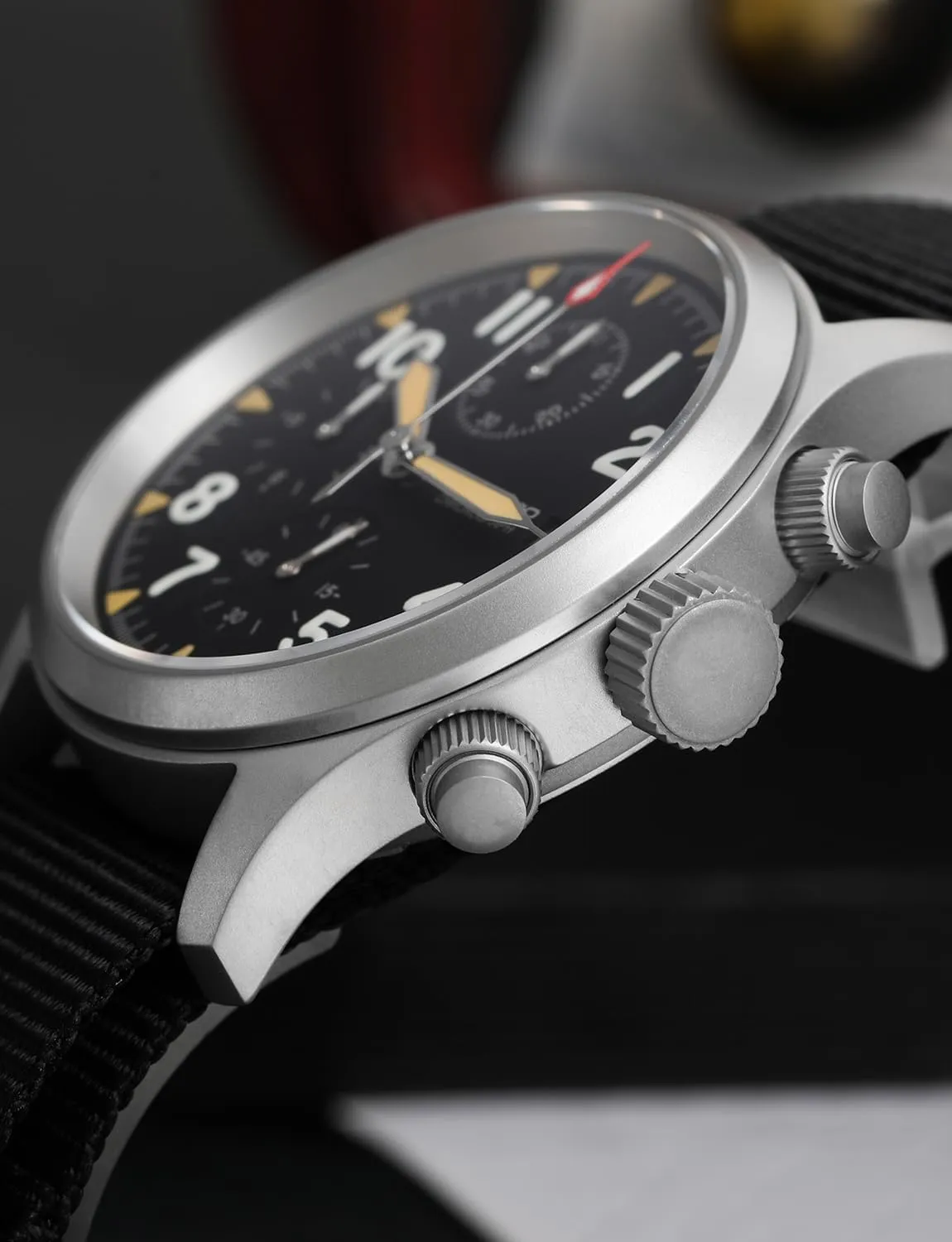 Militado Military Chronograph Watches 39mm Sapphire Crystal VK61/VK67 Quartz Luminous Wristwatches for Men 100M Waterproof Watch with Nylon Strap