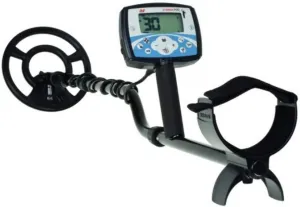 Minelab X-Terra 705 Universal Hand Held Metal Detector Dual Gold Pack 3706-0117 with Pinpoint Indicator and Multi-Segmented Notch Discrimination