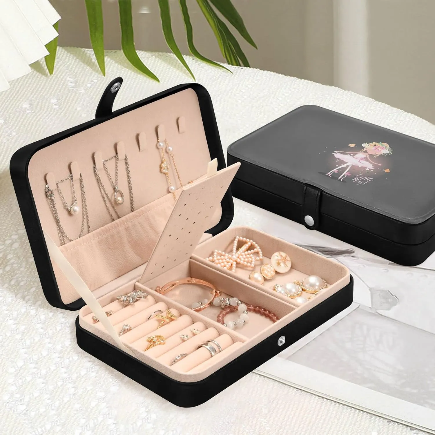 Oyihfvs Beautiful Ballet Girl, Ballerina with Flowers Butterfly and Sparkles Leather Jewelry Bag, Jewelry Storage, Portable Jewelry Organizer Boxes for Women Lady Necklace, Earrings, Rings, Bracelet