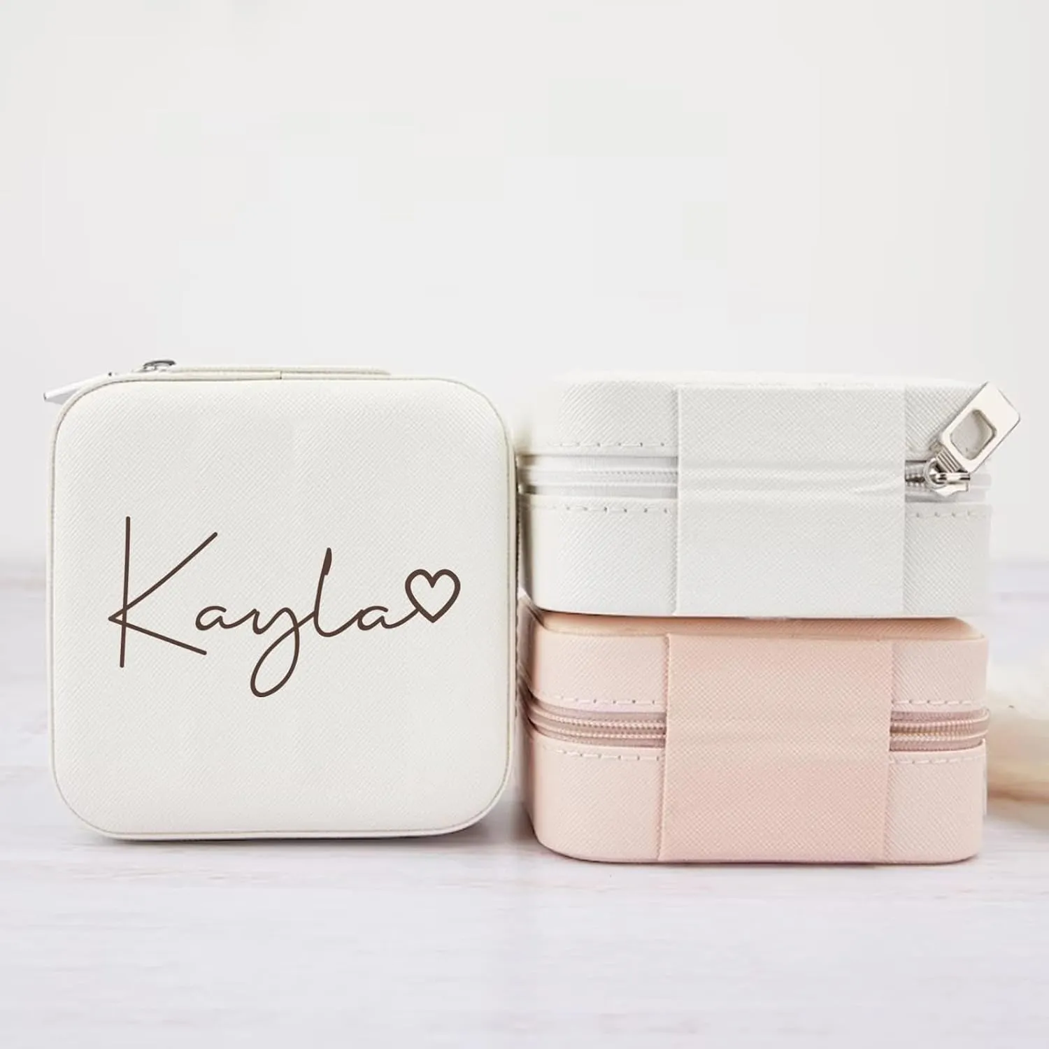 Personalized Jewelry Box for Women, Custom Travel Jewelry Case with Name and Birth Flower, Leather Jewelry Box for Rings, Earrings, Necklaces, Personalized Gifts for Women