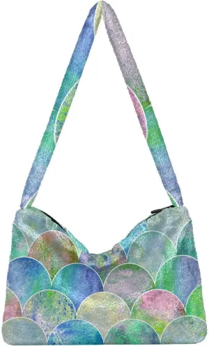 Rainbow Scale Mermaid Fish Tail Fluffy Crossbody Bag Furry Tote Bags for Women Fuzzy Purse Handbag Lady Shoulder Bag Large Plush Bag with Zipper Closure