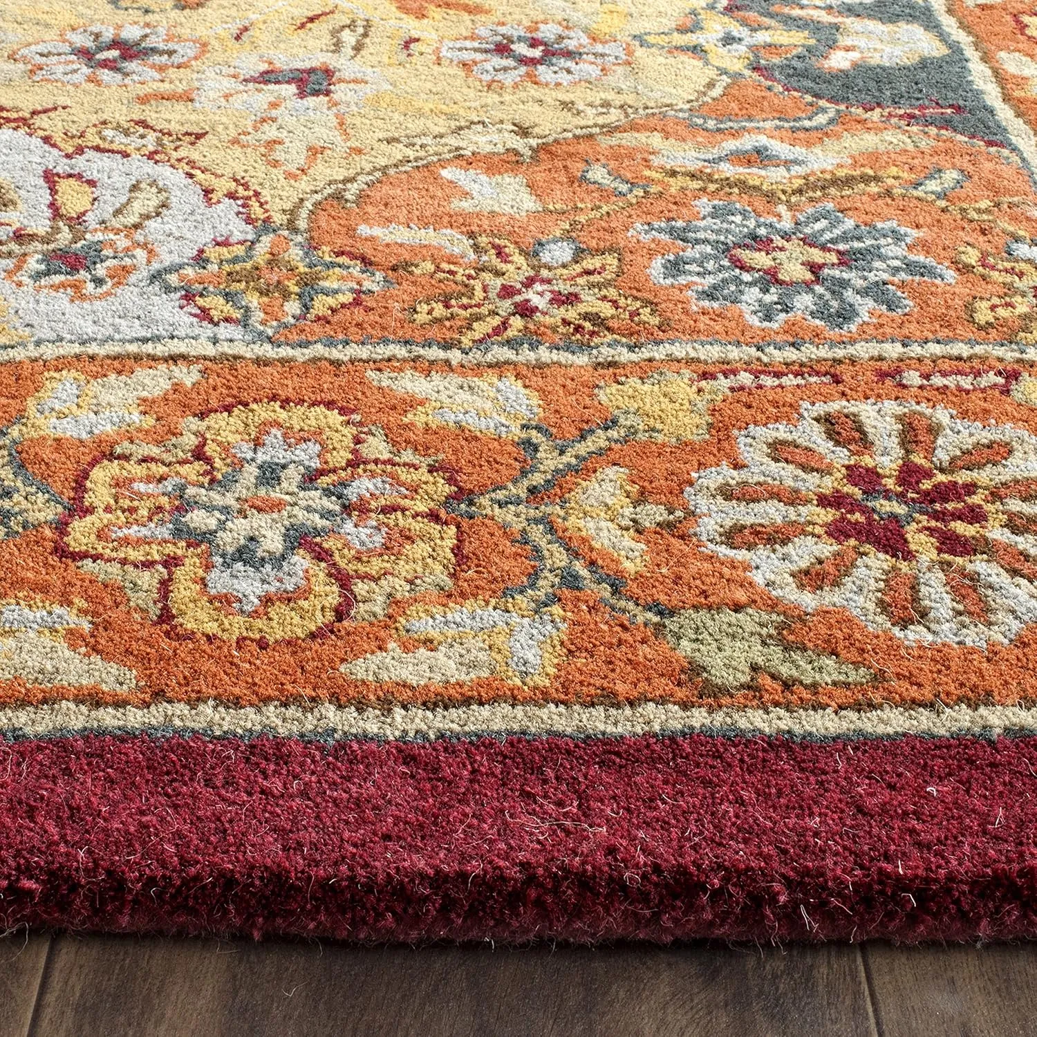 SAFAVIEH Heritage Collection 2'3" x 4' Multi / Red HG510B Handmade Traditional Oriental Premium Wool Accent Rug