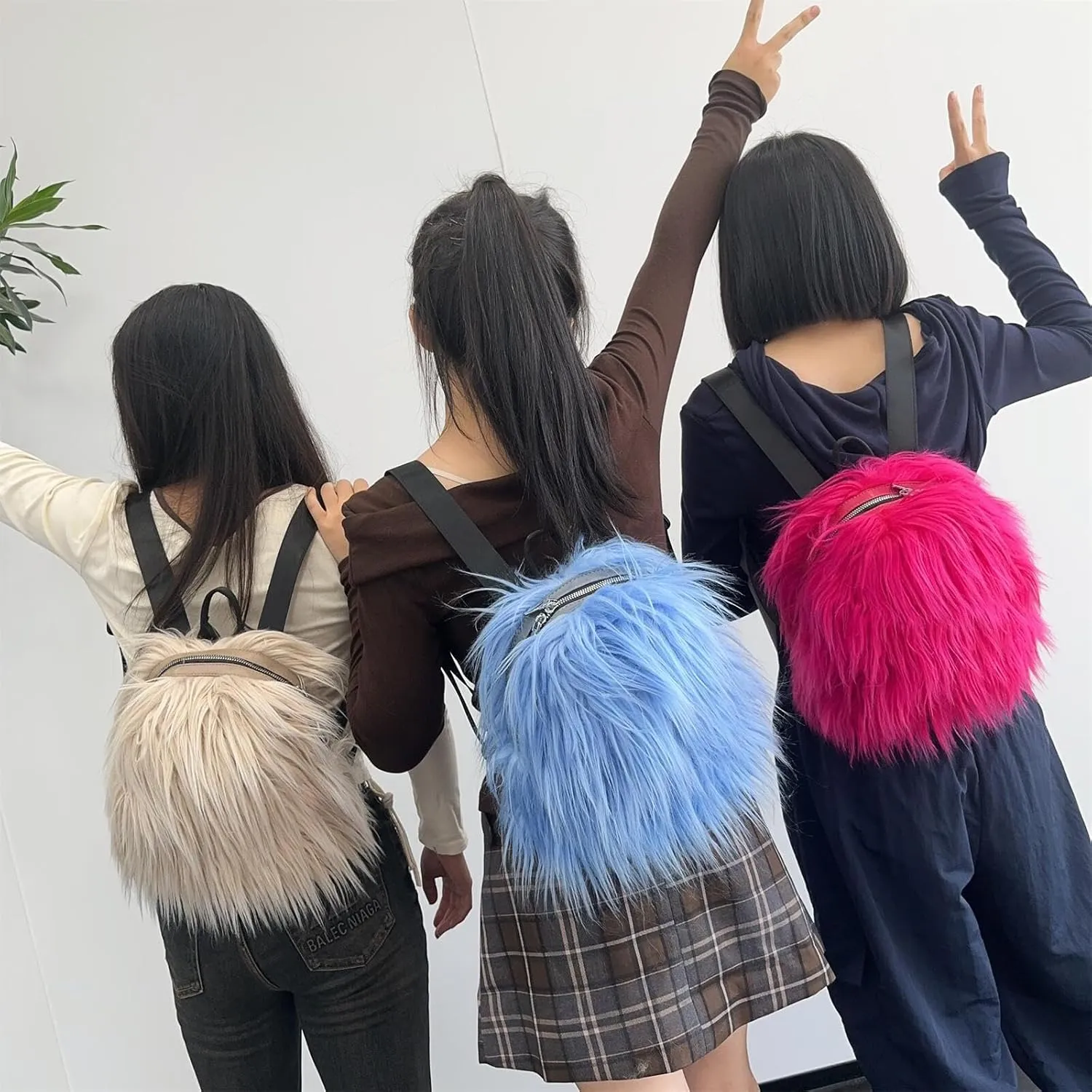 Small Mini Faux Fur Backpack for Women - Trendy Plush Daypack - Cute Furry Y2K Shoulder Bag (Hot Pink)