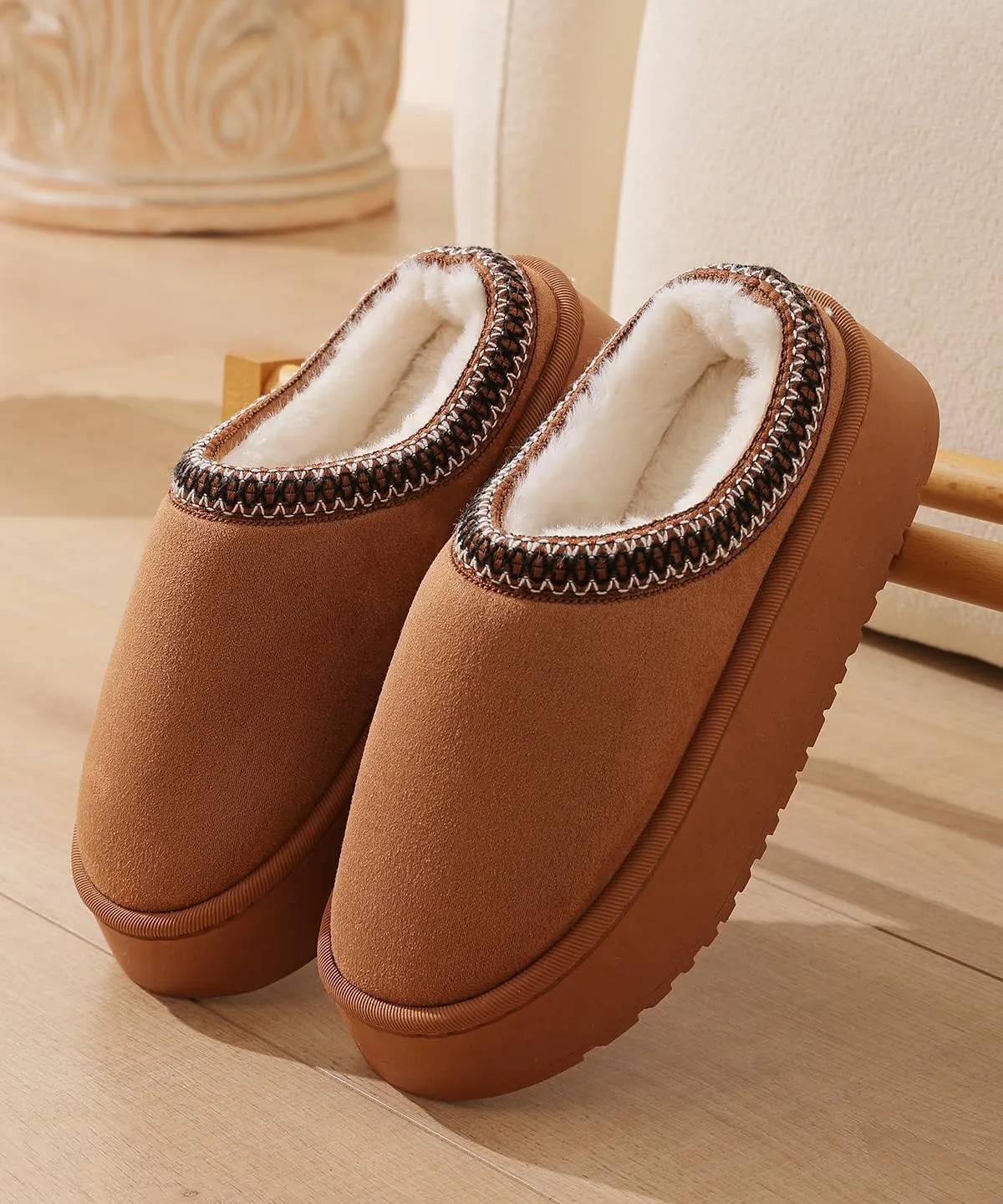 TOCONFFON Women's Fuzzy Cozy Warm Slippers Lightweight Platform House Slippers Fluffy Anti-Skid Plush Memory Foam Indoor Outdoor Home Shoes