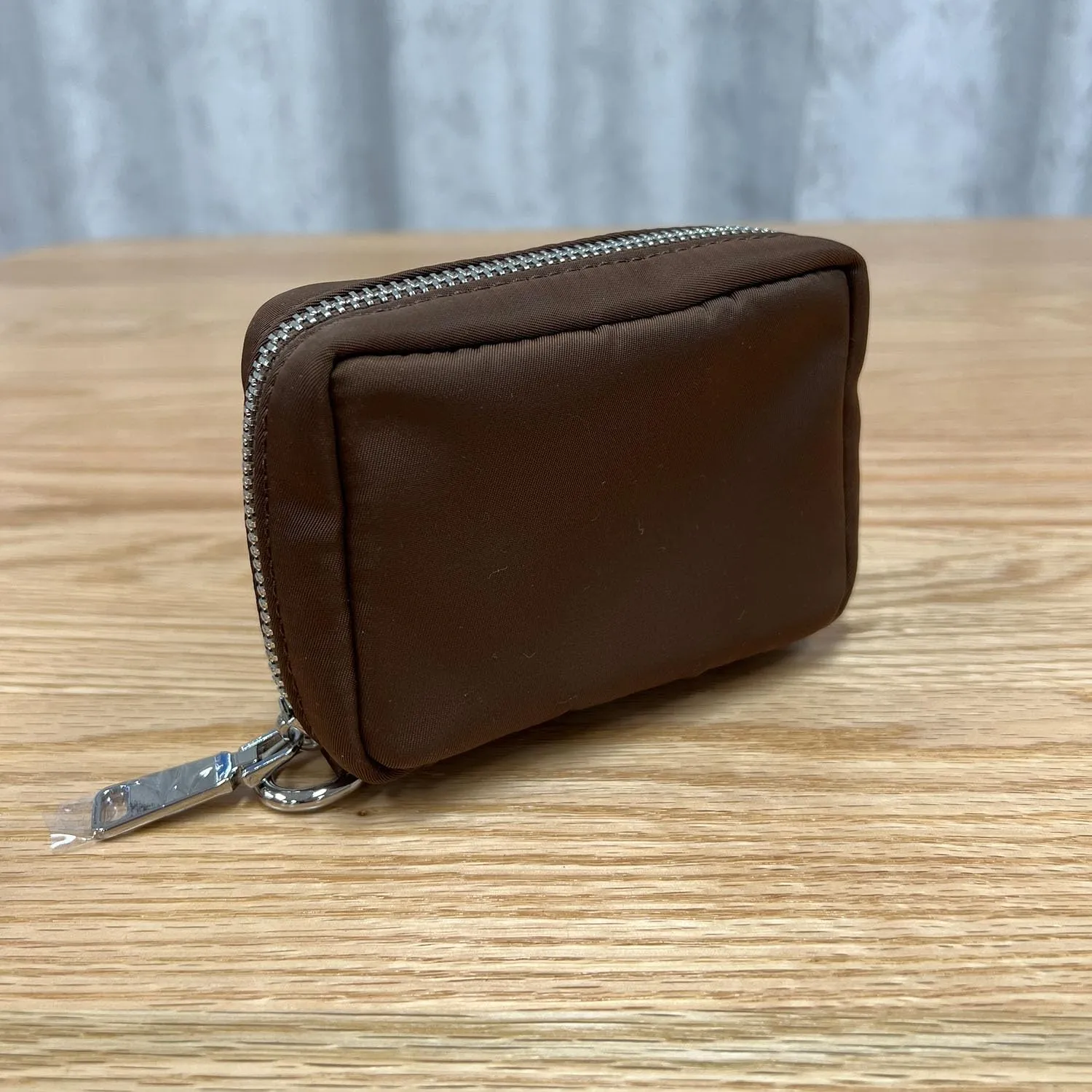 Womens Makeup Bag Wristband Bag Nylon Pouch Lightweight Ideal For Travel And Everyday Use (Nylon/Brown)