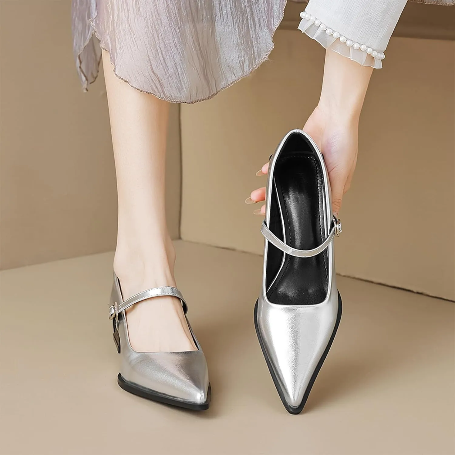 Women's Patent Leather Low Chunky Heel Dress Mary Jane Shoes Stylish Closed Pointed Ankle Strap Block Heel Non-Slip Formal Pumps Suitable for Wedding Bride Work