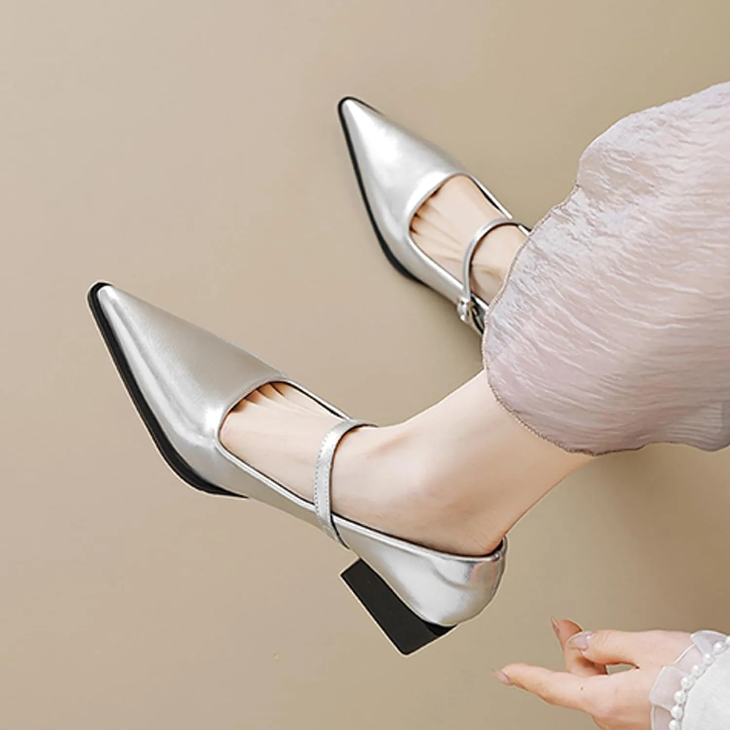 Women's Patent Leather Low Chunky Heel Dress Mary Jane Shoes Stylish Closed Pointed Ankle Strap Block Heel Non-Slip Formal Pumps Suitable for Wedding Bride Work